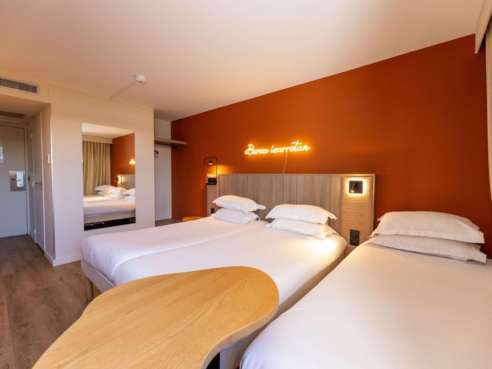 Hotel Donibane Saint-Jean-De-Luz Luaran gambar